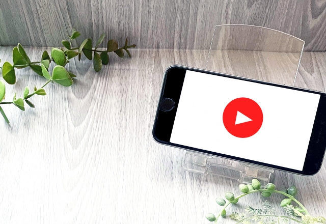 YouTube始めました！カラー,ファッション,メイクなど発信します♪