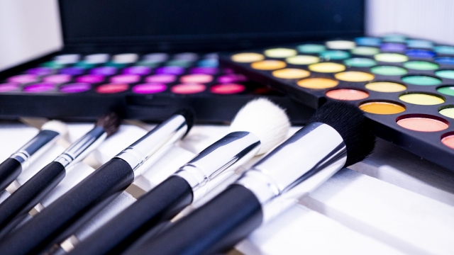 しっくりこないと感じるメイクをすぐに改善する方法の画像